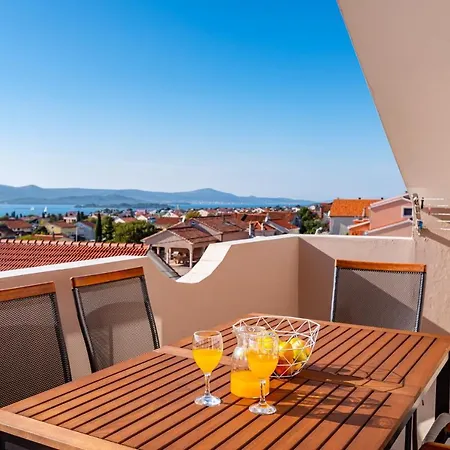 Appartement Family-friendly With Swimming Pool Sveti Filip I Jakov, Biograd - 20861