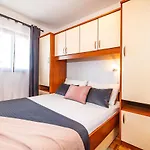 Family-friendly With Swimming Pool Sveti Filip I Jakov, Biograd - 20861 Appartement *