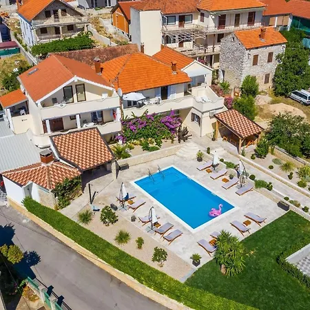 Family-friendly With Swimming Pool Sveti Filip I Jakov, Biograd - 20861 Sveti Filip i Jakov