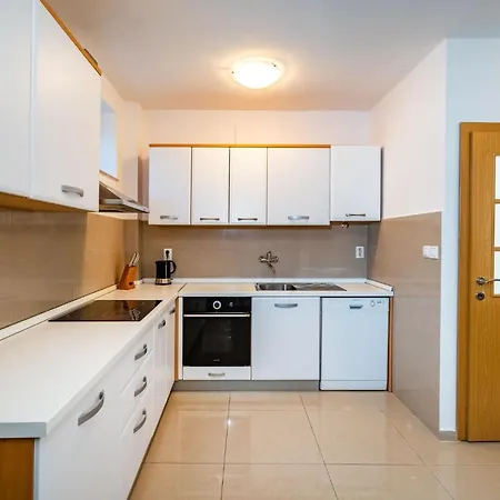 Family-friendly With Swimming Pool Sveti Filip I Jakov, Biograd - 20861 Apartament Sveti Filip i Jakov