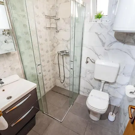 Family-friendly With Swimming Pool Sveti Filip I Jakov, Biograd - 20861 Apartament *