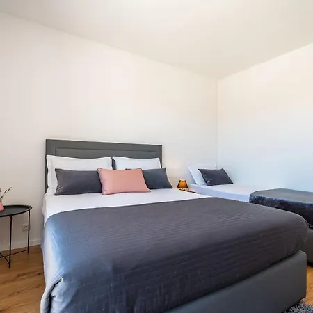 Family Friendly With A Swimming Pool Sveti Filip I Jakov, Biograd - 20861 Apartment *
