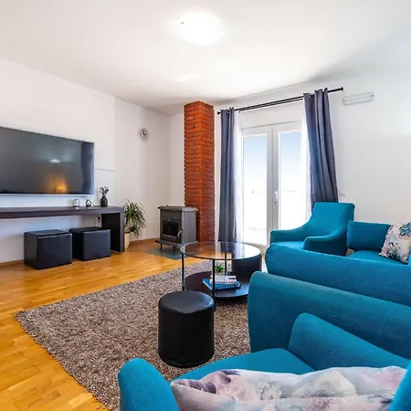 Apartment Family Friendly With A Swimming Pool Sveti Filip I Jakov, Biograd - 20861 *