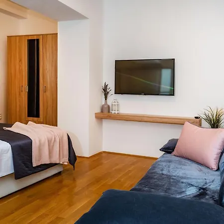 Family Friendly With A Swimming Pool Sveti Filip I Jakov, Biograd - 20861 Apartment