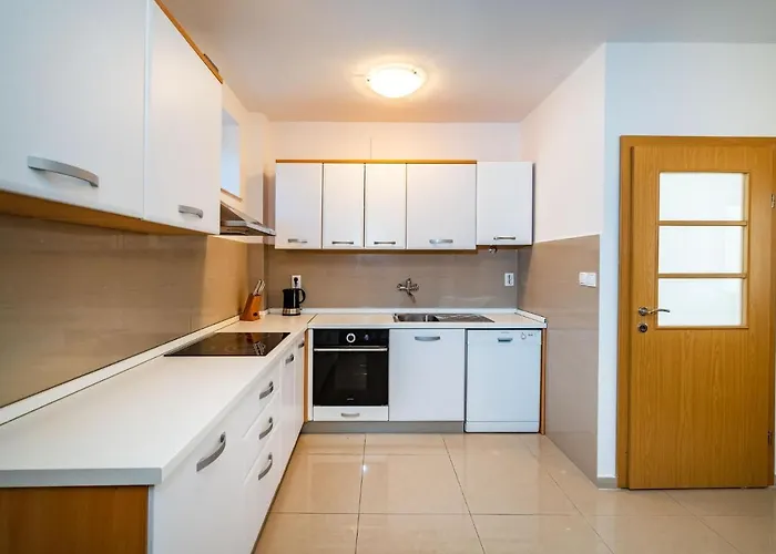 Family-friendly With Swimming Pool Sveti Filip I Jakov, Biograd - 20861 Апартаменты Свети-Филип-и-Яков